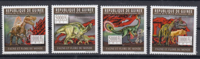 Guinea - DINOZAURI - MNH - Michel = 12,00 Eur. foto