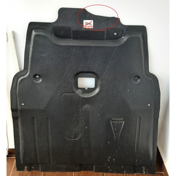 Scut motor Mercedes Clasa A (W176) 06.2012-08.2018, Mercedes B-Class (W246) 09.2011-10.2014 , partea Fata , DETERIORAT VEZI POZE