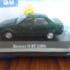 Macheta RENAULT 19 CHAMADE RT 1995 - Ixo, scara 1/43, noua.