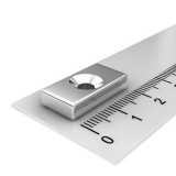 Magnet puternic neodim bloc 20mmx10mmx3mm cu gaura de sustinere de 4 mm diametru