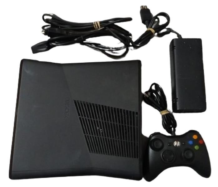 Consola XBOX 360 S - 250 GB - Microsoft - SN 005581203105