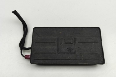 Stație de &amp;icirc;ncărcare wireless AUDI A3 Limousine 8VS, 8VM 2018 OEM: 81A035502 30812631 foto