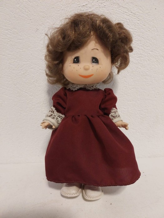 Papusa vintage ZZ Italy Zanini Zambelli, anii 70, 23cm inaltime, hainele si papuceii originale