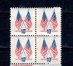 SUA 1973 - Uzual 10c, steaguri, bloc de 4 neuzat