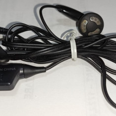 Căști (in-ear) mono, cu microfon (conector jack 2,5 mm)