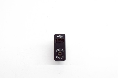 Port USB/AUX-In BMW 7 F01, F02 2014 OEM: 9237653 15200053 foto