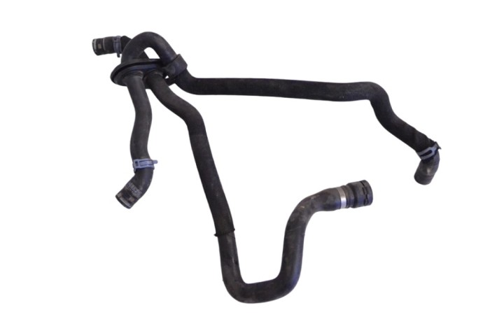Furtun de lichid de răcire AUDI Q5 8R 2015 OEM: 8R0819350BD 15126437