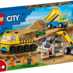 LEGO® City - Camioane de constructie si macara cu bila pentru demolari (60391)