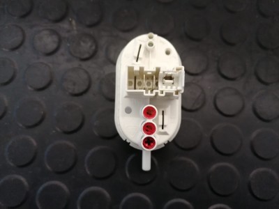 Presostat masina de spalat Bosch seriile WAE / R23 foto