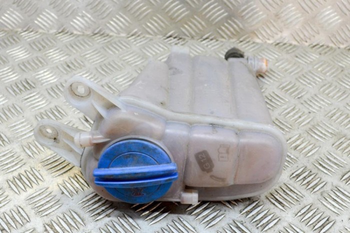 Vas de expansiune AUDI Q5 8R 2014 OEM: 8K0121405M 14368632