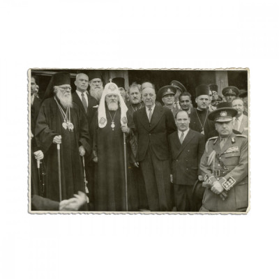 Vizita &amp;icirc;n Rom&amp;acirc;nia a Patriarhului Alexei I al Moscovei, fotografie de epocă, 1947 foto