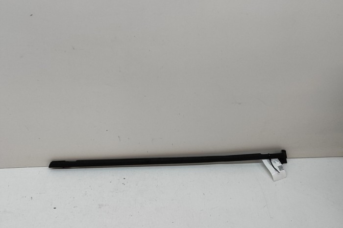 Chedar geam ușă dreapta spate CITRO&Euml;N C5 III RD_ 2010 OEM: 931275 27611351