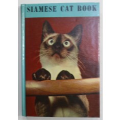 SIAMESE CAT BOOK by VERA M. NELSON , 1976