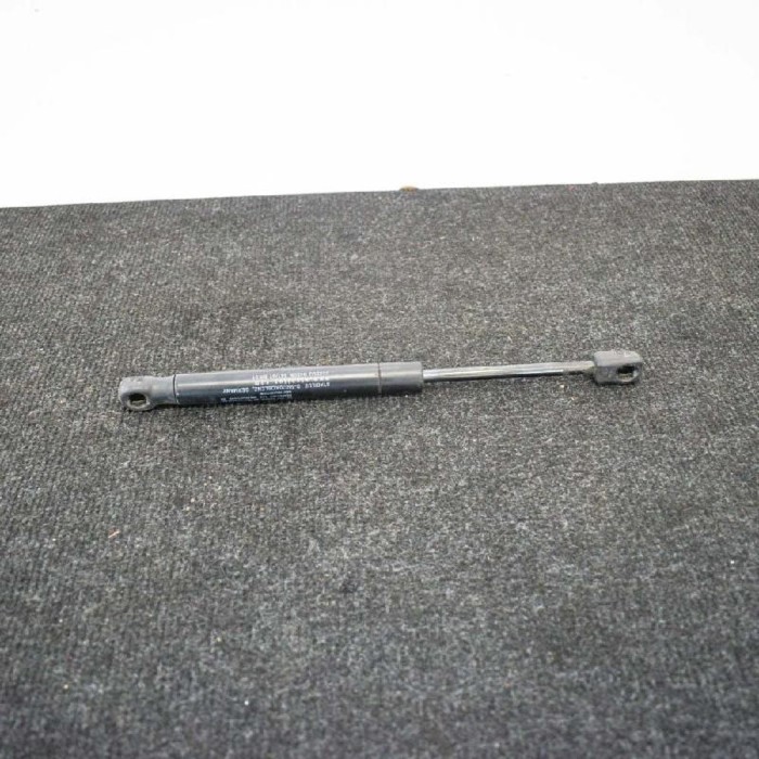 Amortizor capota dreapta față VOLVO V70 III BW 2008 OEM: 30649516 3684260