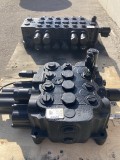 Distribuitoare pentru 3 și 4 cx jcb