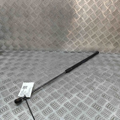 Amortizor capota dreapta față VW PASSAT B8 3G2 2015 OEM: 3G0823359 28526071 foto