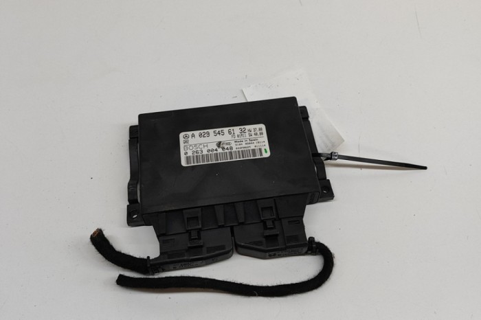 Unitate de control senzor de parcare PDC MERCEDES-BENZ CL W215 2002 OEM: A0295456132,0263004048 28947570