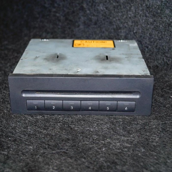 Magazie de CD-uri MERCEDES-BENZ E W211 2005 OEM: A2118703889 2070017