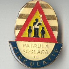 Insigna Pionieri PATRULA SCOLARA DE CIRCULATIE varianta 4.5 x 3.5 cm dimensiune