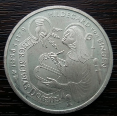 (A623) MONEDA DIN ARGINT GERMANIA - 10 MARK 1998, LIT. G, HILDEGARD VON BINGEN foto