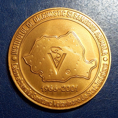 Medalie Institutul de diagnostic si sanatate animala 1966 - 2001 foto