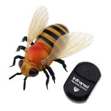 Jucarie Albinuta interactiva cu telecomanda 12 cmx 7.5 cm, multicolor