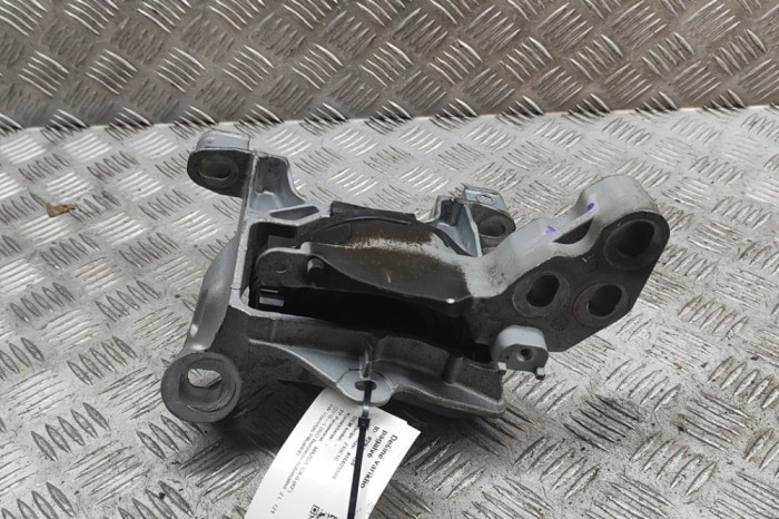 Suport motor dreapta MAZDA CX-5 KF 2022 OEM: KDRB-39-060 29791434