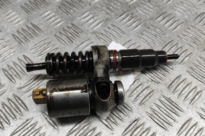 Injector de combustibil LAND ROVER DEFENDER L315 1998 OEM: BEBE2A01001,MSC000030 | 28075311 foto
