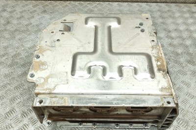 Suport baterie AUDI A5 Avant 2024 OEM: 8B3915207A | 31847628 foto
