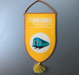 Fanion Romania Mecano Exportimport Epoca Comunista, Serigrafiat, Vagon CFR, 17x10cm, Colectie, Portocaliu/Galben Neon