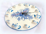 Ceas de perete flori albastre, ceas tehnica decupaj 120612