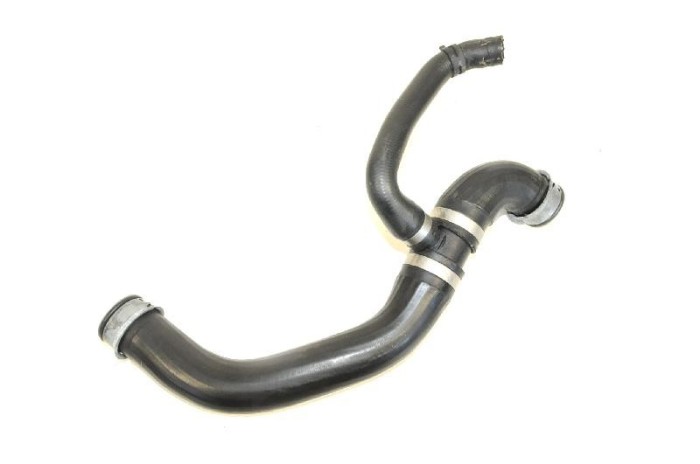 Furtun de lichid de răcire MERCEDES-BENZ SL R231 2015 OEM: A2315015282 | 10664045