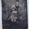 Ferotip (Tintype) bunică &amp; copil &ndash; c.1895&ndash;1900 &ndash; format mic 6&times;9 cm &ndash; studio