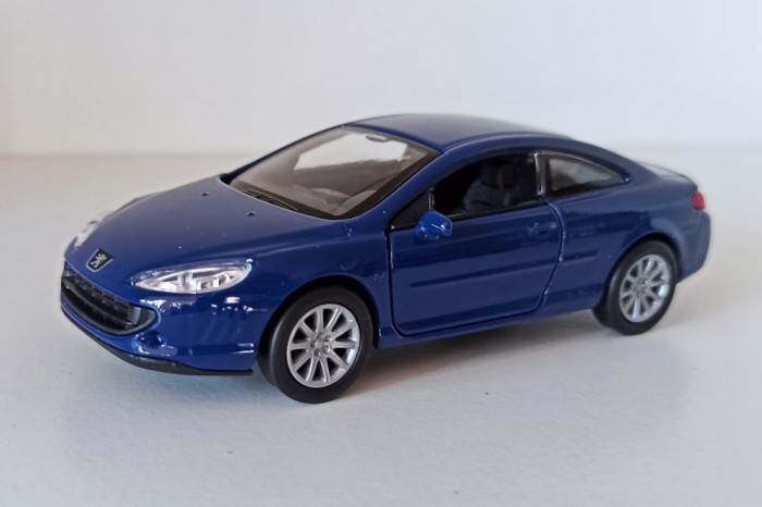Macheta Peugeot 407 Coupe 2006 albastru - Welly 1/36