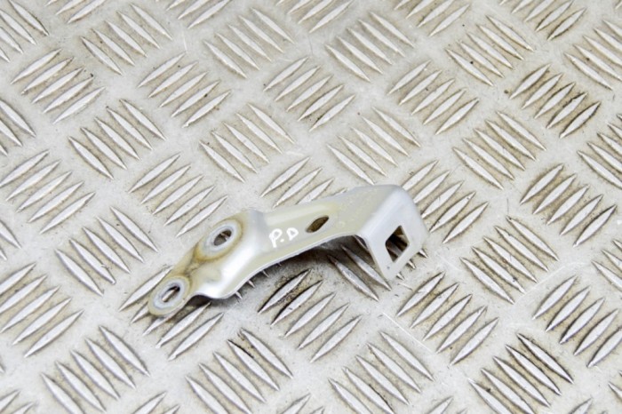 Suport aripa dreapta față SKODA KAMIQ 2021 OEM: 654821150A 15512288