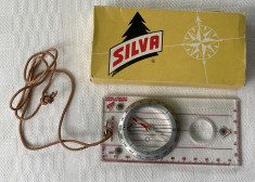 Busola veche de provenienta suedeza, producator SILVA, anii 1970 foto