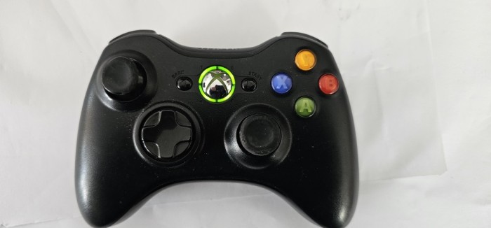 MANETA XBOX 360 , CONTROLLER 1 BUCATA , FUNCTIONEAZA .