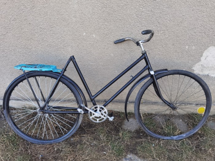 Bicicleta veche pentru proiecte de decor sau reconditionat. PREDARE PLOIESTI!