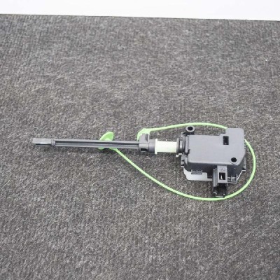 &amp;Icirc;ncuietoare capac rezervor VOLVO V60 2011 OEM: 861131-36 4196320 foto