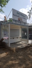 Chiosc metalic pentru fast food foto