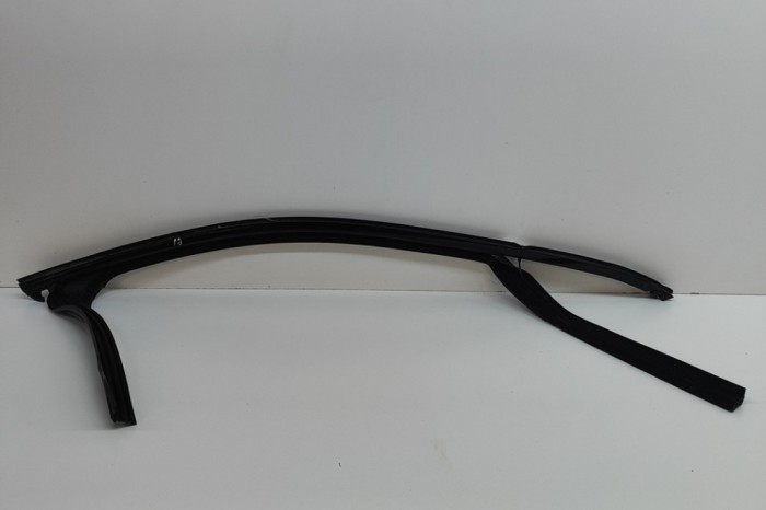 Bandou superior ușă dreapta față MERCEDES-BENZ C S206 2024 OEM: A2067256400 30454474