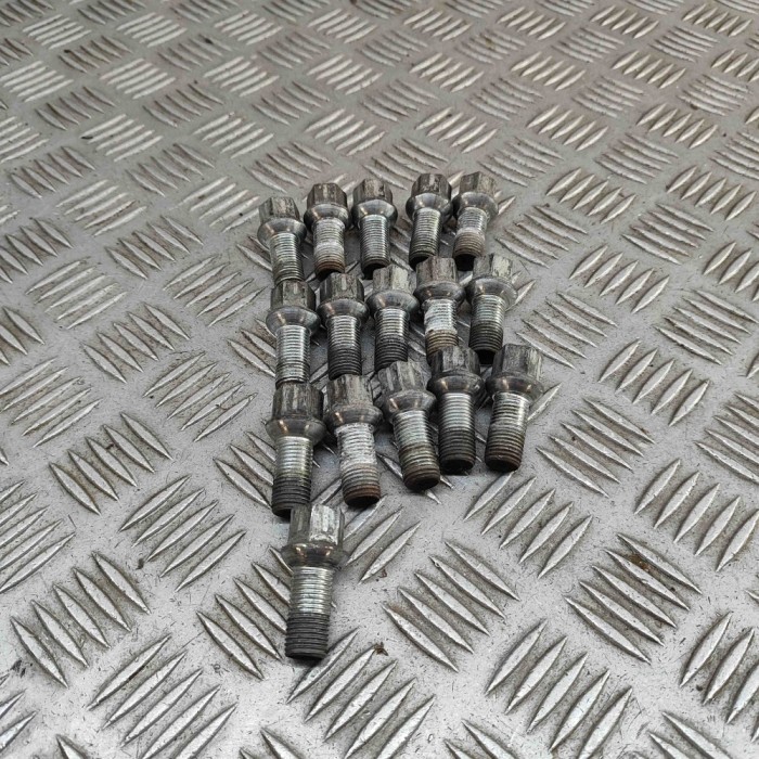 Set prezoane roata VW POLO AW1, BZ1, AE1 2020 OEM: WHT001812 31954873