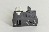 Port USB/AUX-In BMW 4 Gran Coupe F36 2015 OEM: 9229246 23176456