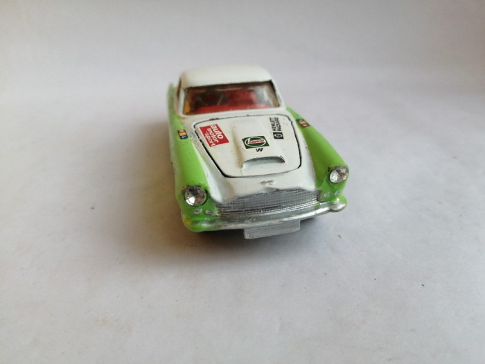 bnk jc Corgi 309 Aston Martin (competition)