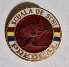 Scoala de schi Predeal anii 1970, insigna superba - sporturi de iarna, email