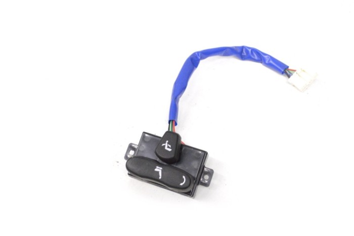 Buton de control scaun dreapta SSANGYONG KORANDO 2017 OEM: 85802-34001 16853907