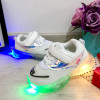 Adidasi albi cu lumini LED si scai pt baieti / fete 23 24 cod 0753