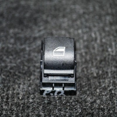Buton geam ușă dreapta față BMW 2 Cabrio F23 2015 OEM: 9208107 2476664 foto