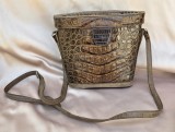 GEANTĂ DE UMĂR VINTAGE DIN PIELE NATURALA DE CROCODIL SI PIELE MOALE