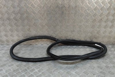 Garnitura ușă dreapta spate SKODA SUPERB III 3V3 2016 OEM: 3V5867368B | 29502195 foto